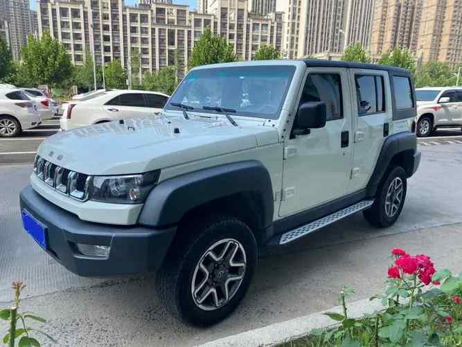 甘肅租車|蘭州包車|甘肅旅游租車|甘肅蘭州租車北京BJ40一天多少錢